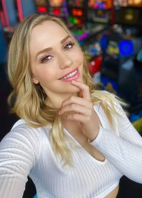 Photo of Mia Anne